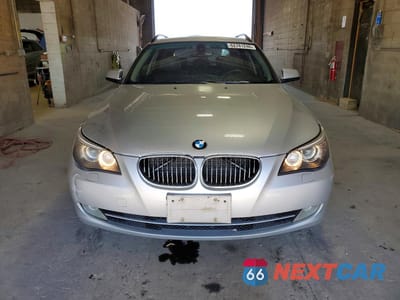 Piąte zdjęcie samochodu w środku: 2010 BMW 535 XI VIN:WBAPT7C58AC237970 - miniatura