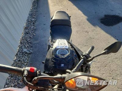 Piąte zdjęcie samochodu w środku: 2019 HONDA CBF300 N VIN:MLHNC5507K5001376 - miniatura