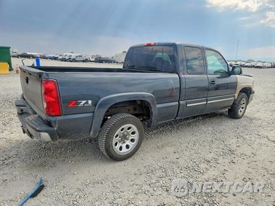 Trzecie zdjęcie samochodu z tyłu: 2003 CHEVROLET SILVERADO K1500 VIN:1GCEK19T13E331695 - miniatura