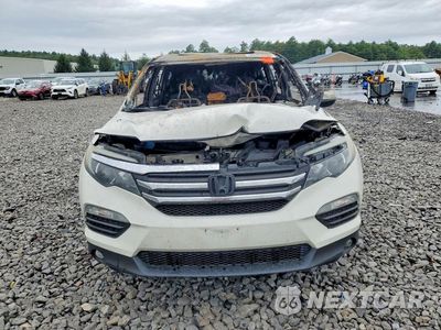 Piąte zdjęcie samochodu w środku: 2017 HONDA PILOT EXL VIN:5FNYF5H54HB032882 - miniatura