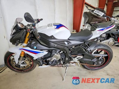 Trzecie zdjęcie samochodu z tyłu: 2020 BMW S 1000 R VIN:WB10D620XLZ972383 - miniatura
