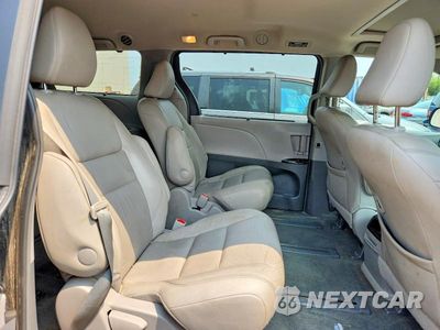 Zdjęcie 11 z 13 samochodu: 2015 TOYOTA SIENNA XLE 7-PASSENGER VIN:5TDDK3DC4FS107060 - miniatura