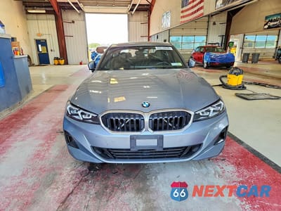 Piąte zdjęcie samochodu w środku: 2025 BMW 330XI VIN:3MW89CW07S8F35169 - miniatura