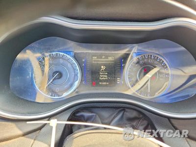 Zdjęcie 9 z 13 samochodu: 2016 CHRYSLER 200 LIMITED VIN:1C3CCCAB6GN101924 - miniatura