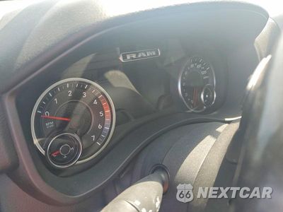 Zdjęcie 9 z 13 samochodu: 2019 RAM 1500 BIG HORN/LONE STAR VIN:1C6RRFFG4KN749465 - miniatura