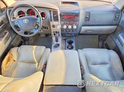 Zdjęcie 8 z 12 samochodu: 2010 TOYOTA TUNDRA CREWMAX SR5 VIN:5TFDW5F1XAX156682 - miniatura