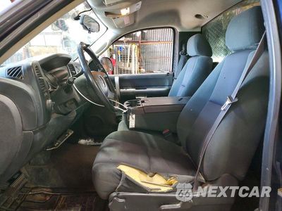 Zdjęcie 7 z 12 samochodu: 2009 GMC SIERRA K3500 SLE VIN:1GTHK84K29F126930 - miniatura