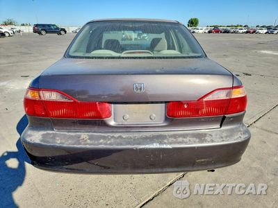 Zdjęcie 6 z 12 samochodu: 1999 HONDA ACCORD LX VIN:JHMCG6658XC017702 - miniatura