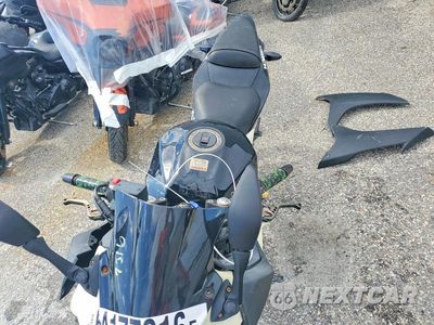 Piąte zdjęcie samochodu w środku: 2018 SUZUKI GSX250R VIN:LC6DN11A0J1100672 - miniatura