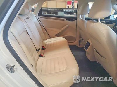 Zdjęcie 10 z 12 samochodu: 2017 VOLKSWAGEN PASSAT SEL PREMIUM VIN:1VWCT7A33HC071500 - miniatura