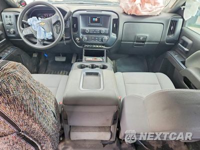 Zdjęcie 8 z 12 samochodu: 2017 CHEVROLET SILVERADO K2500 HEAVY DUTY VIN:1GC1KUEG6HF142731 - miniatura