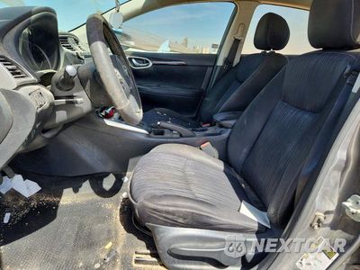 Zdjęcie 7 z 13 samochodu: 2019 NISSAN SENTRA SV VIN:3N1AB7AP5KL604073 - miniatura
