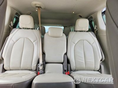 Zdjęcie 10 z 13 samochodu: 2018 CHRYSLER PACIFICA TOURING L PLUS VIN:2C4RC1EG5JR132687 - miniatura