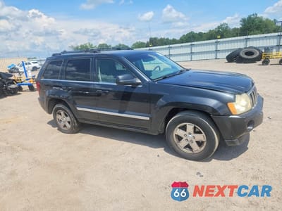 Czwarte zdjęcie samochodu z boku: 2005 JEEP GRAND CHEROKEE LIMITED VIN:1J8HR58225C617569 - miniatura