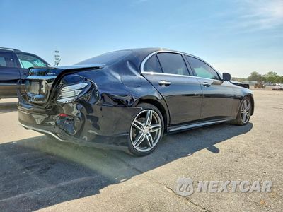 Trzecie zdjęcie samochodu z tyłu: 2017 MERCEDES-BENZ E 300 4MATIC VIN:WDDZF4KB4HA041819 - miniatura