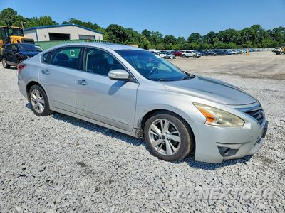Czwarte zdjęcie samochodu z boku: 2015 NISSAN ALTIMA 2.5 SL VIN:1N4AL3AP9FN867455 - miniatura