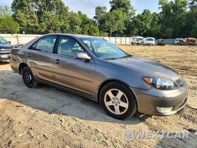 Czwarte zdjęcie samochodu z boku: 2006 TOYOTA CAMRY SE VIN:JTDBE30KX63064695 - miniatura