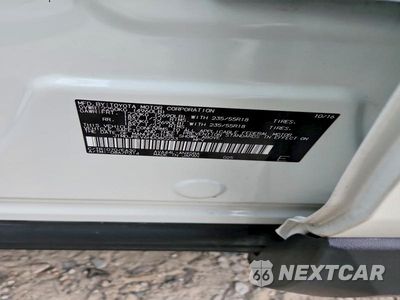 Zdjęcie 14 z 14 samochodu: 2017 TOYOTA RAV4 HV LIMITED VIN:JTMDJREV6HD080223 - miniatura