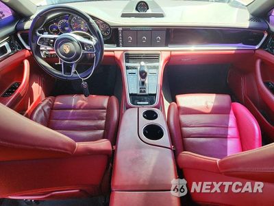 Zdjęcie 8 z 12 samochodu: 2018 PORSCHE PANAMERA 4 VIN:WP0AA2A70JL119319 - miniatura