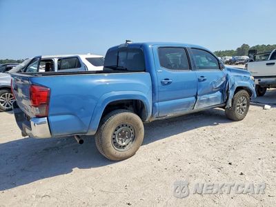 Trzecie zdjęcie samochodu z tyłu: 2019 TOYOTA TACOMA SR5 V6 VIN:5TFAZ5CN2KX082547 - miniatura