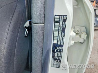 Zdjęcie 14 z 14 samochodu: 2020 JEEP RENEGADE SPORT VIN:ZACNJAAB0LPL08080 - miniatura