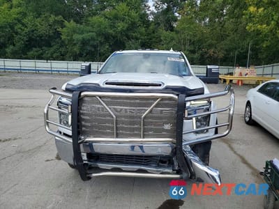 Zdjęcie 13 z 13 samochodu: 2023 CHEVROLET SILVERADO K3500 LTZ VIN:2GC4YUEYXP1715284 - miniatura