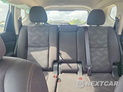 Zdjęcie 10 z 13 samochodu: 2016 NISSAN ROGUE SV VIN:KNMAT2MT1GP616335 - miniatura