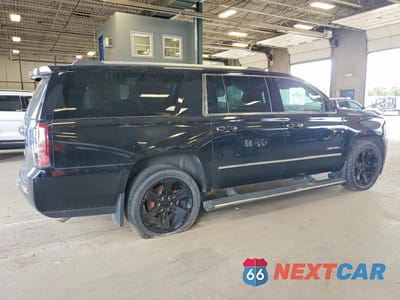 Trzecie zdjęcie samochodu z tyłu: 2017 GMC YUKON XL DENALI VIN:1GKS2HKJXHR261946 - miniatura