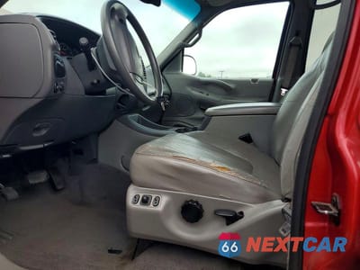 Zdjęcie 7 z 13 samochodu: 2002 FORD EXPEDITION XLT VIN:1FMEU16W32LA63778 - miniatura