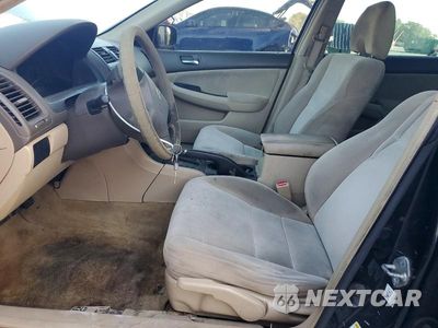 Zdjęcie 7 z 12 samochodu: 2005 HONDA ACCORD LX VIN:1HGCM56495A073475 - miniatura