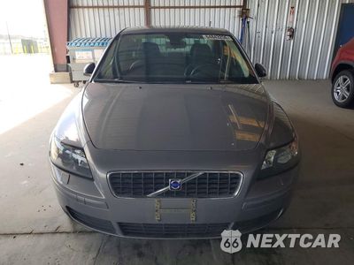 Piąte zdjęcie samochodu w środku: 2016 VOLVO S40 2.4I VIN:YV1MS382X62180579 - miniatura