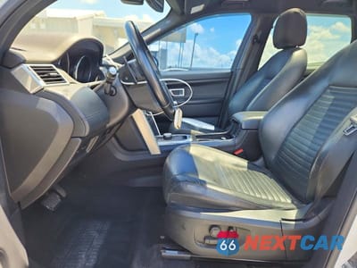Zdjęcie 7 z 13 samochodu: 2017 LAND ROVER DISCOVERY SPORT HSE LUXURY VIN:SALCT2BGXHH687634 - miniatura