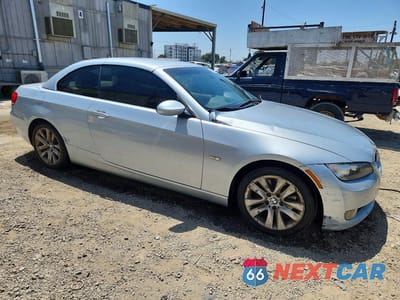 Czwarte zdjęcie samochodu z boku: 2007 BMW 328 I SULEV VIN:WBAWR33537PX79613 - miniatura