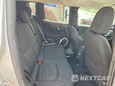 Zdjęcie 11 z 14 samochodu: 2018 JEEP RENEGADE LATITUDE VIN:ZACCJABB3JPH70865 - miniatura