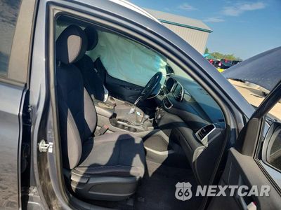 Zdjęcie 7 z 13 samochodu: 2019 HYUNDAI TUCSON VALUE VIN:KM8J33A42KU888546 - miniatura
