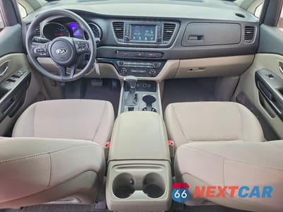 Zdjęcie 8 z 13 samochodu: 2021 KIA SEDONA LX VIN:KNDMB5C19M6666306 - miniatura