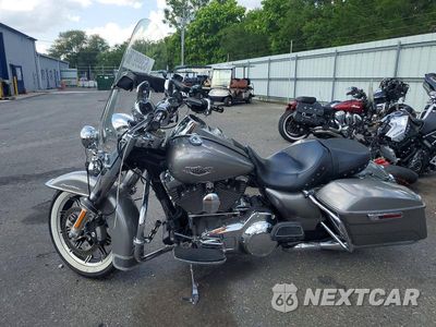 Trzecie zdjęcie samochodu z tyłu: 2016 HARLEY-DAVIDSON FLHR ROAD KING VIN:1HD1FBM11GB626803 - miniatura