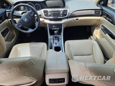 Zdjęcie 8 z 12 samochodu: 2015 HONDA ACCORD EXL VIN:1HGCR2F88FA117244 - miniatura