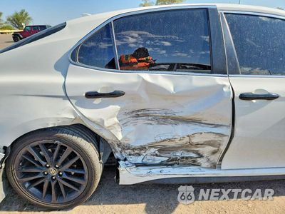 Zdjęcie 10 z 12 samochodu: 2022 TOYOTA CAMRY SE VIN:4T1G11AK1NU055294 - miniatura
