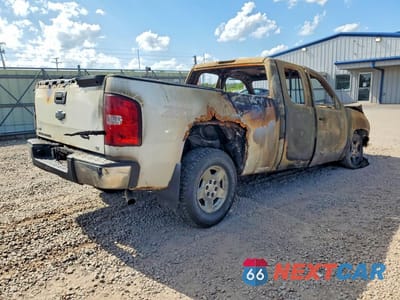 Trzecie zdjęcie samochodu z tyłu: 2012 CHEVROLET SILVERADO K1500 LT VIN:1GCRKSE78CZ297506 - miniatura