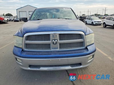 Piąte zdjęcie samochodu w środku: 2011 DODGE RAM 1500 VIN:1D7RB1GTXBS634629 - miniatura