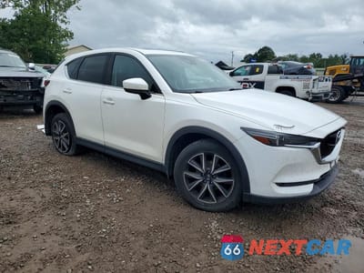 Czwarte zdjęcie samochodu z boku: 2017 MAZDA CX-5 GRAND TOURING VIN:JM3KFBDL5H0201774 - miniatura