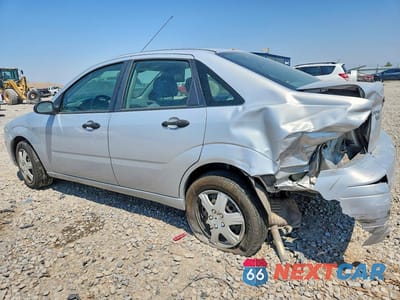 Drugie zdjęcie samochodu z przodu: 2005 FORD FOCUS ZX4 VIN:1FAFP34N35W304415 - miniatura