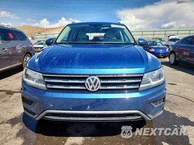 Piąte zdjęcie samochodu w środku: 2019 VOLKSWAGEN TIGUAN SE VIN:3VV2B7AX3KM043823 - miniatura
