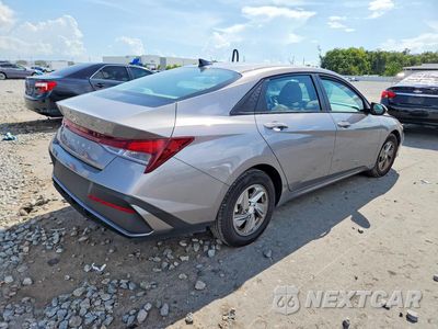 Trzecie zdjęcie samochodu z tyłu: 2024 HYUNDAI ELANTRA SE VIN:KMHLL4DG9RU773344 - miniatura