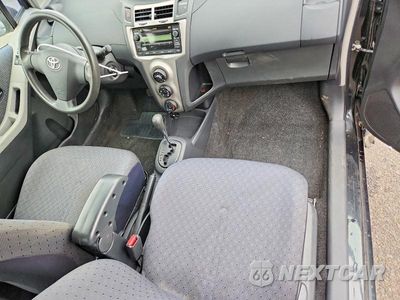 Zdjęcie 8 z 12 samochodu: 2011 TOYOTA YARIS BASE VIN:JTDJT4K30B5338739 - miniatura
