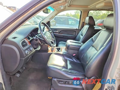 Zdjęcie 7 z 13 samochodu: 2009 CHEVROLET SUBURBAN K1500 LTZ VIN:1GNFK36339R234561 - miniatura