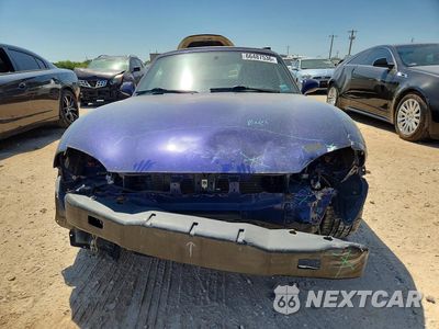 Piąte zdjęcie samochodu w środku: 2003 MAZDA MX-5 MIATA BASE VIN:JM1NB353X30309984 - miniatura