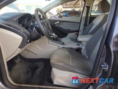 Zdjęcie 7 z 12 samochodu: 2014 FORD FOCUS SE VIN:1FADP3F26EL265203 - miniatura