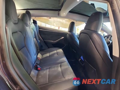 Zdjęcie 10 z 12 samochodu: 2024 TESLA 3 VIN:5YJ3E1EB1RF742906 - miniatura